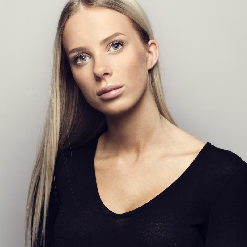 Dr. Anne R ger